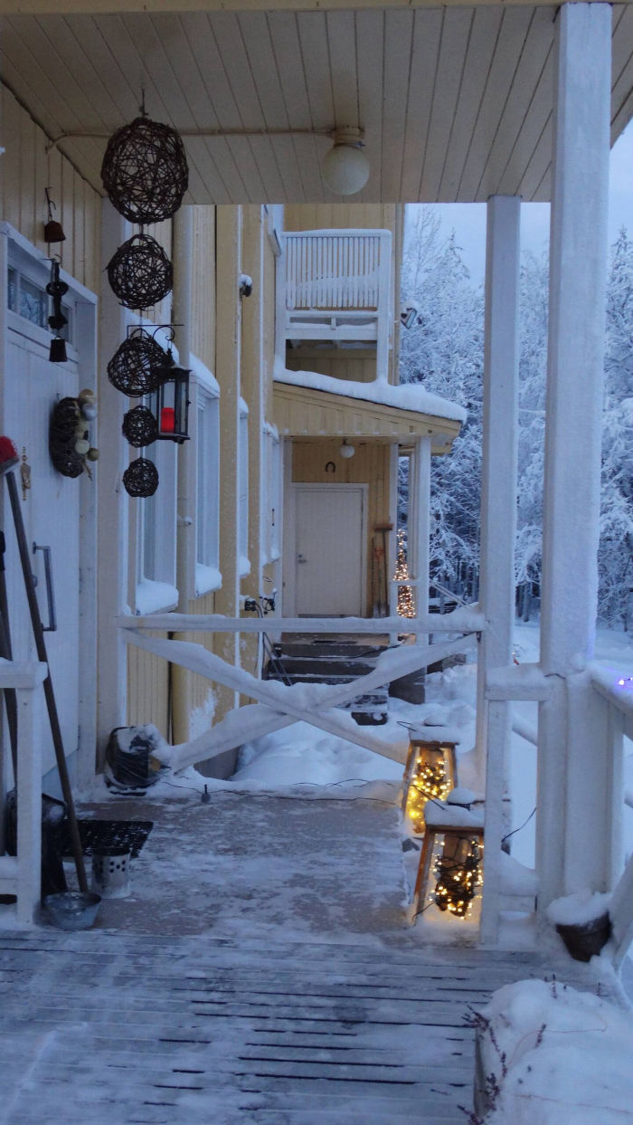 Terrasse recouverte de neige